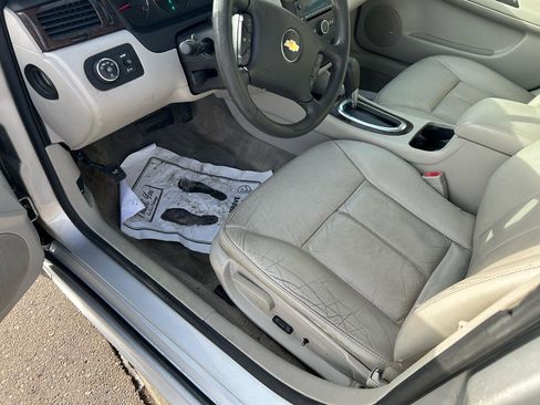 Used 2015 Chevrolet Impala LTZ image 10