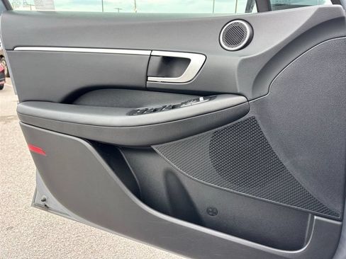Used 2024 Hyundai Sonata SEL FWD image 11
