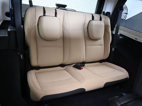 Used 2020 Jeep Wrangler Sport image 45