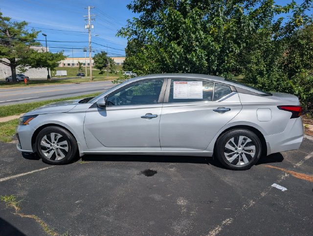 Used 2023 Nissan Altima 2.5 S FWD image 6
