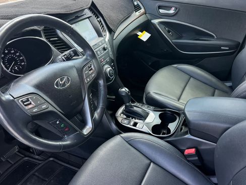 Used 2018 Hyundai Santa Fe Sport w/ 2.0T Ultimate Tech Package 05 FWD image 14