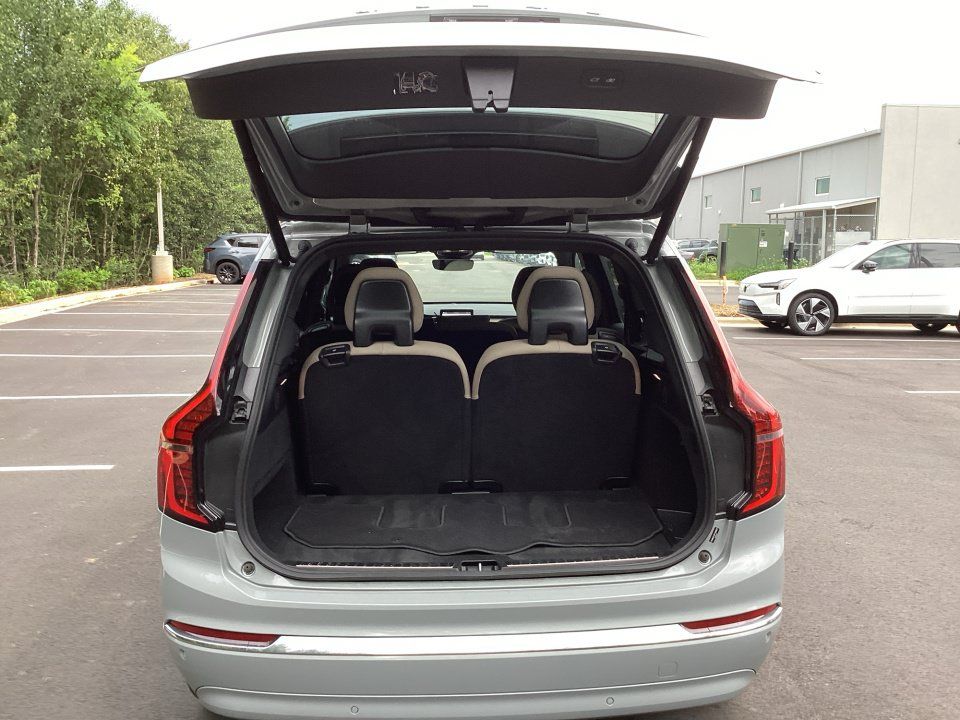 Used 2026 Volvo XC90 B6 Core AWD/4WD image 15