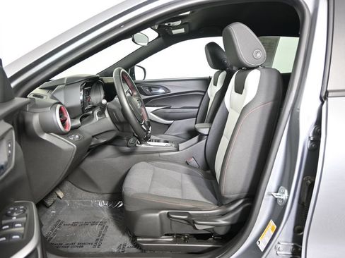 Used 2024 Chevrolet Trax RS w/ Driver Confidence Package FWD image 20