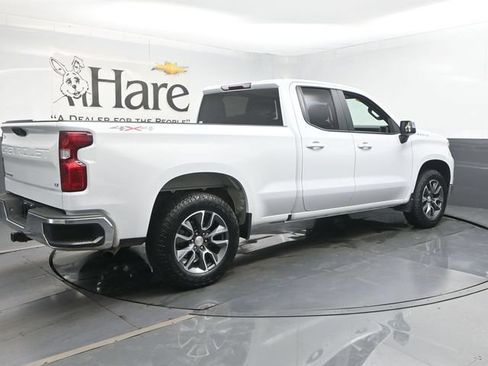Used 2023 Chevrolet Silverado 1500 LT AWD/4WD image 46