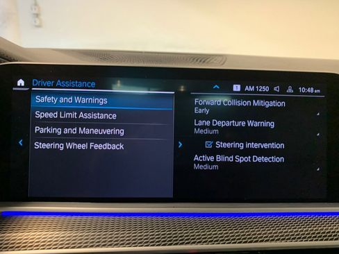 Used 2023 BMW X6 xDrive40i w/ M Sport Package image 35