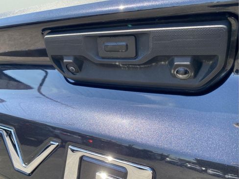 Certified 2023 Chevrolet Silverado 1500 LT AWD/4WD image 29