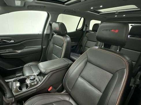 Used 2022 GMC Acadia AT4 w/ Technology Package AWD/4WD image 9