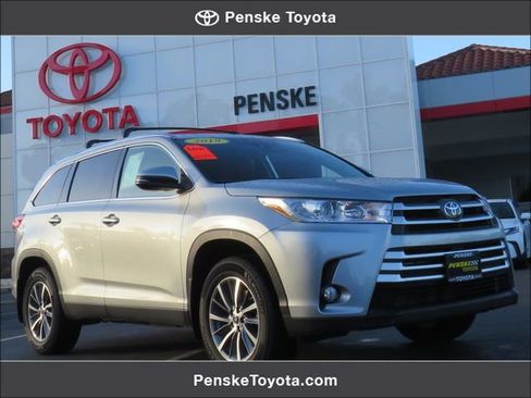 Used 2019 Toyota Highlander XLE image 1