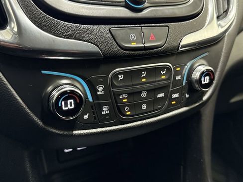 Used 2024 Chevrolet Equinox LT w/ LPO, Floor Liner Package image 19