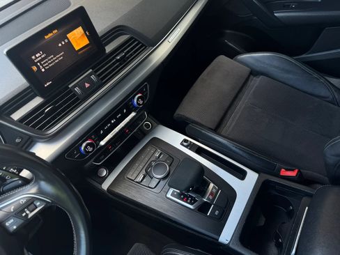 Used 2020 Audi SQ5 Premium w/ Convenience Package AWD/4WD image 37