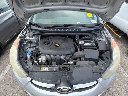 Used 2013 Hyundai Elantra GLS w/ Preferred Pkg FWD image 6