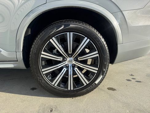 Certified 2025 Volvo XC90 B5 Core AWD/4WD image 22