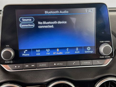 Used 2025 Nissan Sentra SV FWD image 19