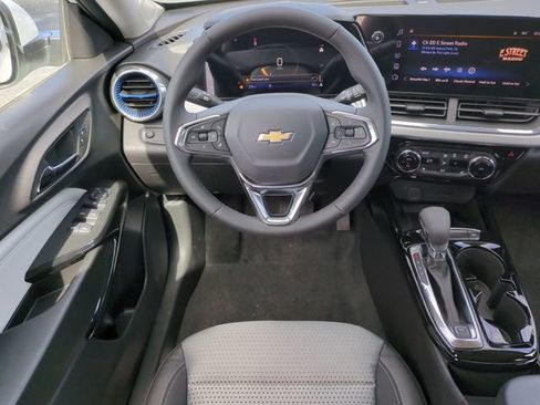 New 2026 Chevrolet Trax LT w/ Sunroof Package image 16