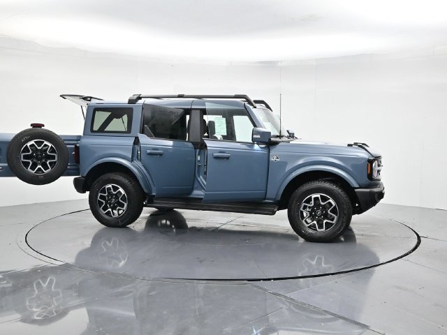 Used 2025 Ford Bronco Outer Banks AWD/4WD image 51