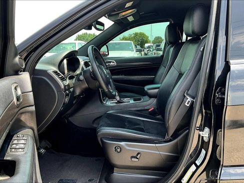 Used 2017 Jeep Grand Cherokee Altitude AWD/4WD image 27