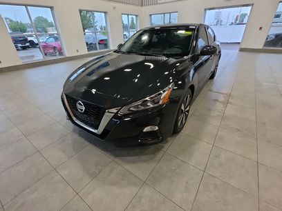Used 2022 Nissan Altima 2.5 SV