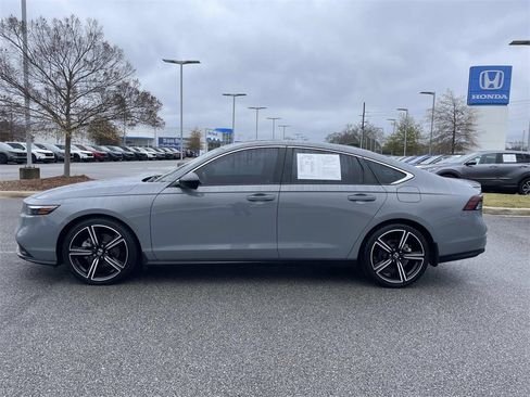 Used 2024 Honda Accord Sport image 6