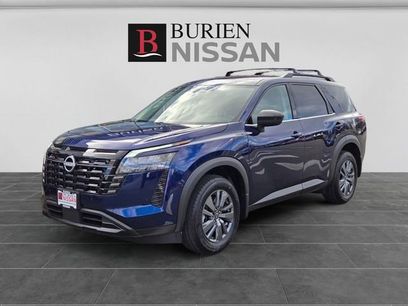 New 2026 Nissan Pathfinder SV
