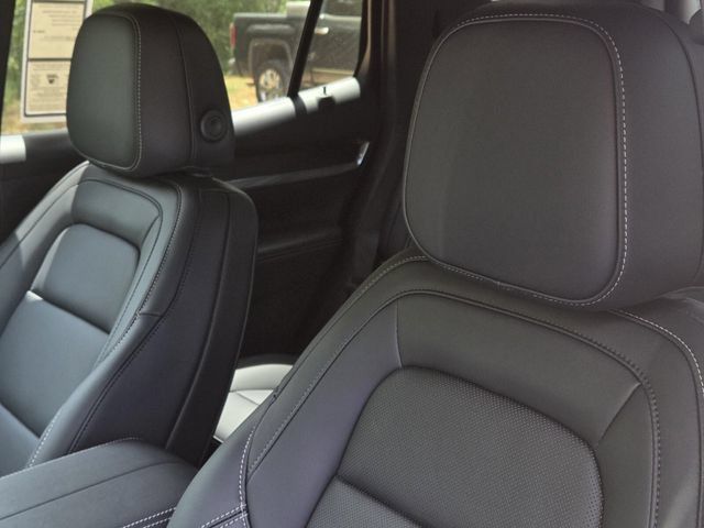 New 2027 GMC Terrain Elevation w/ Elevation Premium Package FWD image 26