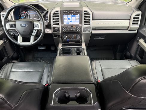 Used 2017 Ford F350 Lariat w/ Lariat Ultimate Package AWD/4WD image 27
