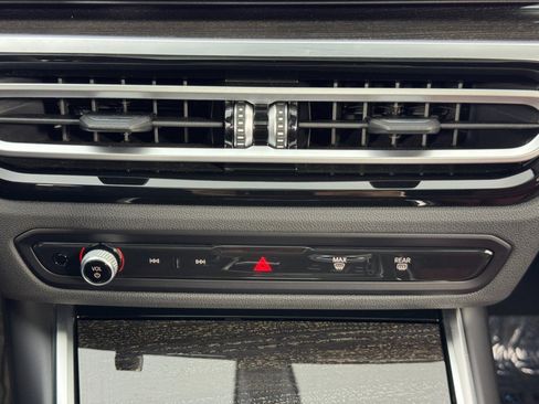 Used 2023 BMW 330e w/ M Sport Package image 31