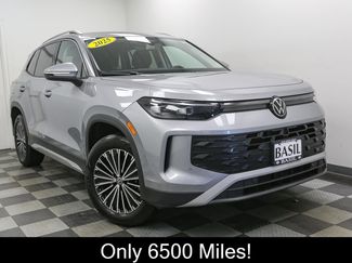 Used 2025 Volkswagen Tiguan S w/ 18" Wheel Package AWD/4WD video 2