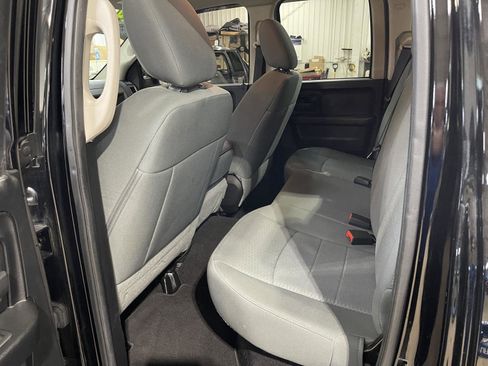 Used 2014 RAM 1500 Express image 24