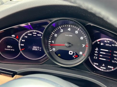 Certified 2023 Porsche Cayenne AWD/4WD image 25