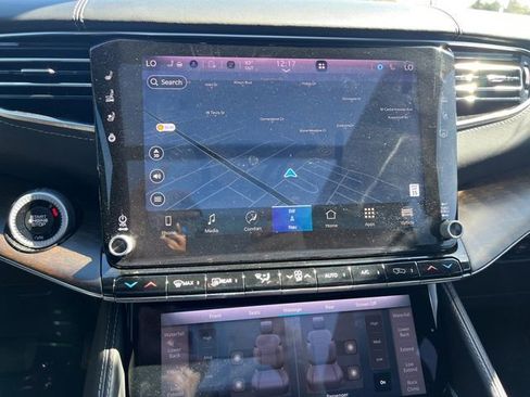 Used 2023 Jeep Grand Wagoneer L Series II image 21