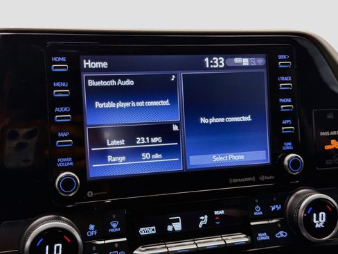 Used 2022 Toyota Highlander LE FWD image 9