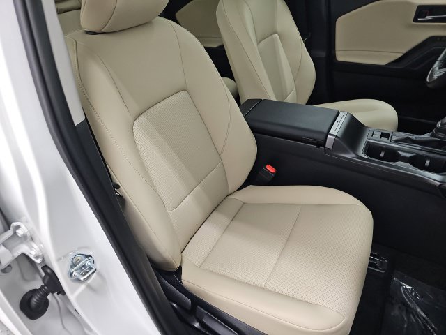Used 2026 Toyota RAV4 XLE Premium w/ Panoramic Sun Roof Package AWD/4WD image 40