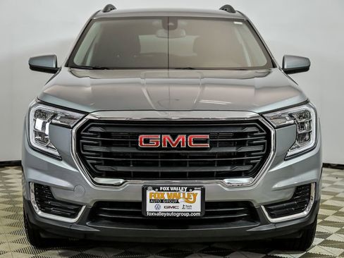 Used 2024 GMC Terrain SLE w/ Driver Convenience Package AWD/4WD image 4