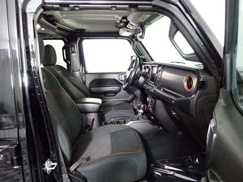 Used 2022 Jeep Gladiator Mojave w/ Cold Weather Group AWD/4WD image 36