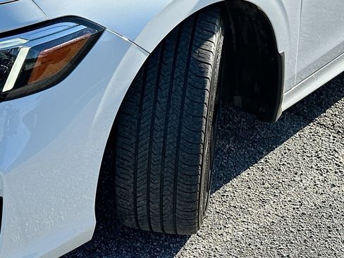 Used 2025 Honda Civic Sport image 25