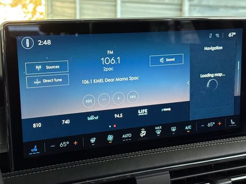 Used 2025 Lincoln Corsair AWD w/ Equipment Group 101A image 17