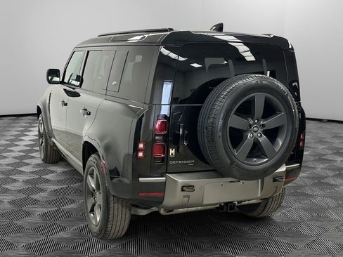 Used 2021 Land Rover Defender 110 X-Dynamic HSE AWD/4WD image 3