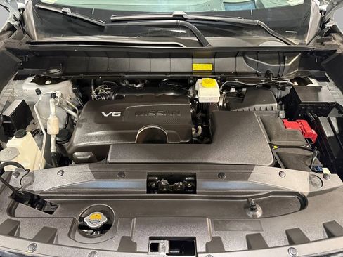 Used 2022 Nissan Pathfinder Platinum image 43