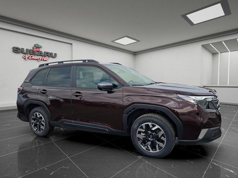 Used 2026 Subaru Forester Premium AWD/4WD image 1