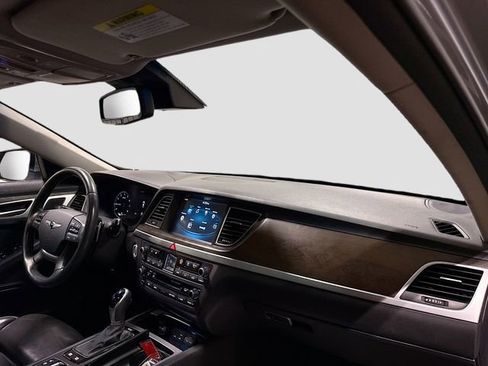 Used 2017 Genesis G80 3.8 w/ Option Group 03 image 31