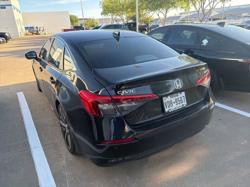 Used 2024 Honda Civic Touring image 6