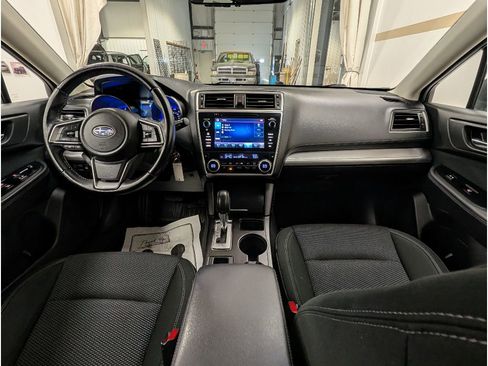 Used 2019 Subaru Outback 2.5i Premium image 10