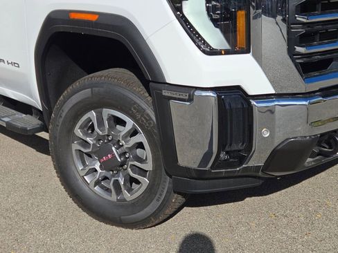 New 2026 GMC Sierra 2500 SLT w/ SLT Convenience Package image 3