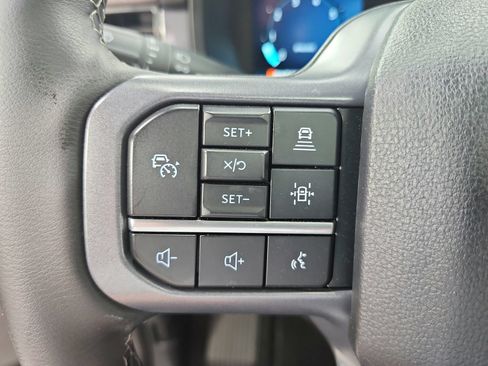 Used 2025 Ford F150 Lariat AWD/4WD image 27