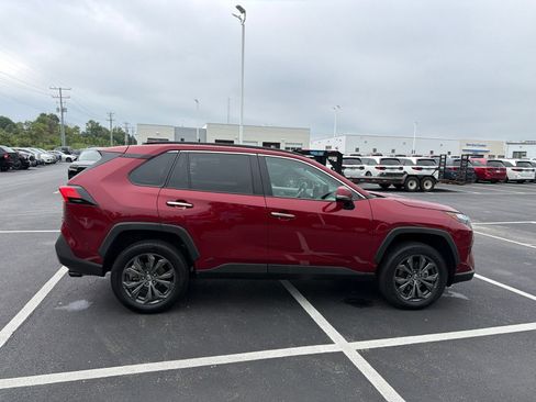 Used 2023 Toyota RAV4 Limited AWD/4WD image 7