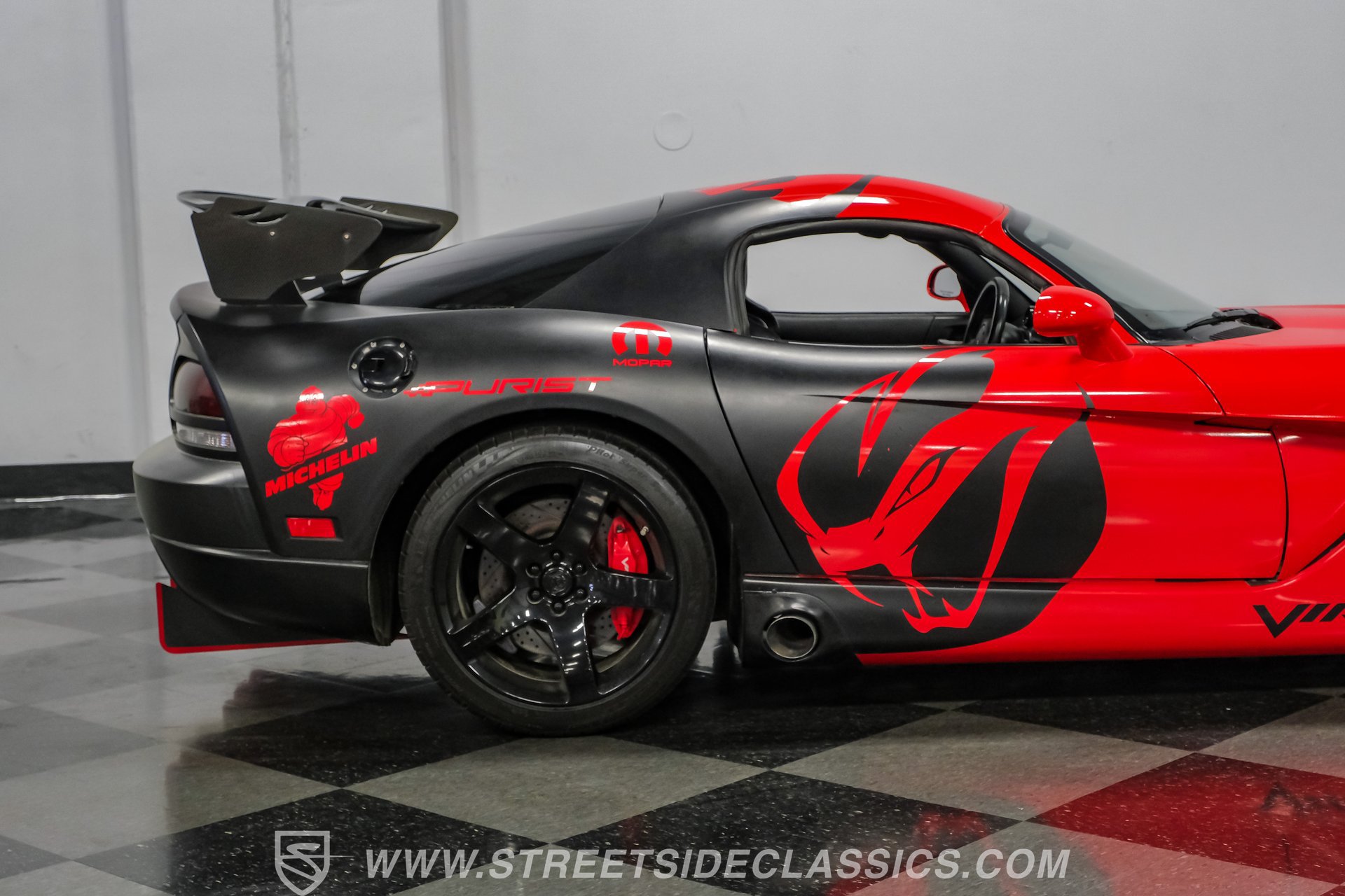 Used 2006 Dodge Viper SRT-10 RWD image 29