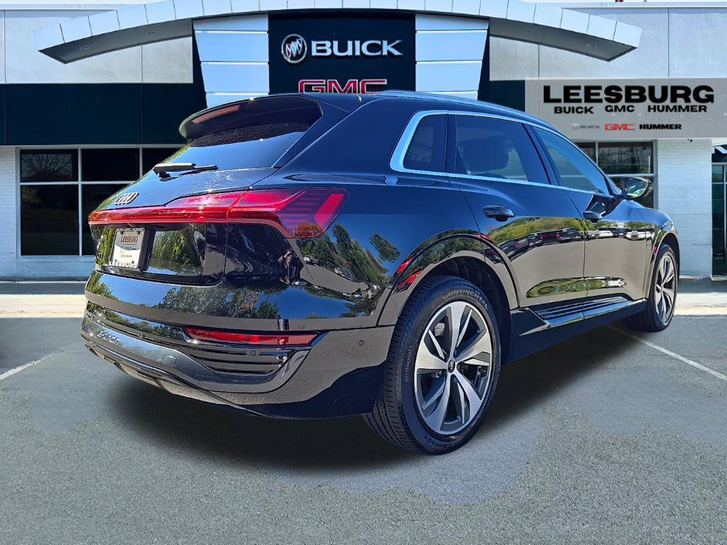 Used 2024 Audi Q8 e-tron Premium Plus w/ Premium Plus Package AWD/4WD image 7