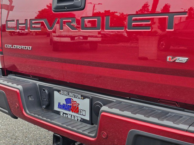 Used 2021 Chevrolet Colorado Z71 w/ Safety Package AWD/4WD image 16