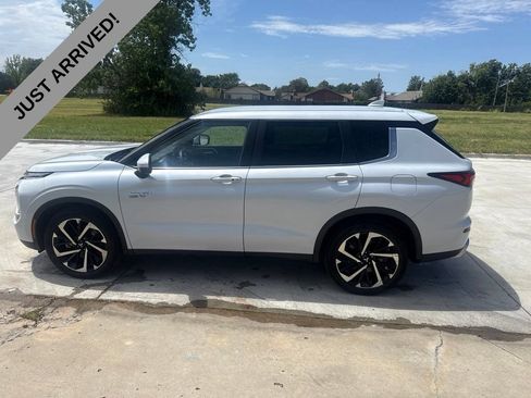 Used 2023 Mitsubishi Outlander Ralliart AWD/4WD image 8