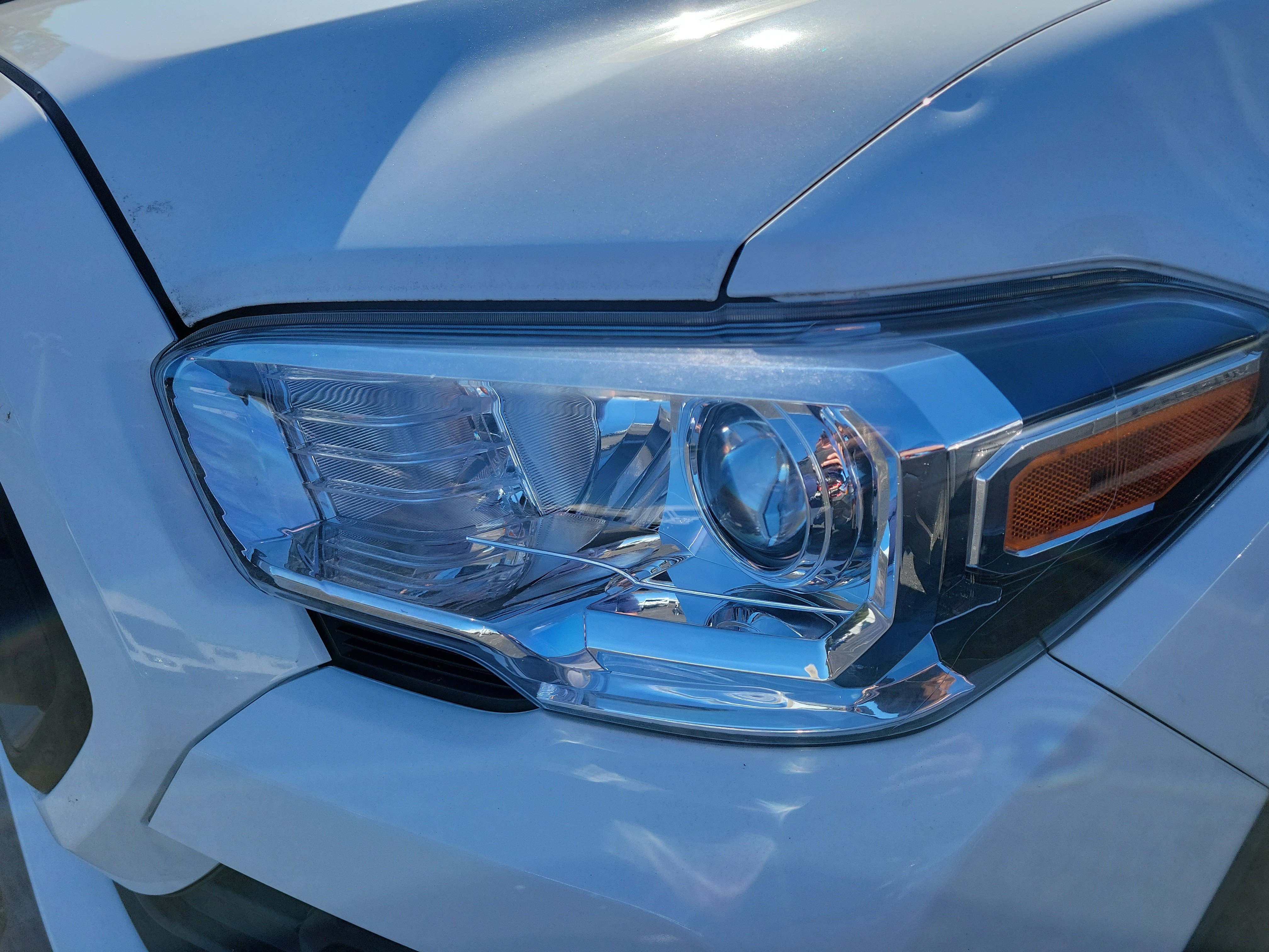 Used 2022 Toyota Tacoma SR w/ SX Package RWD image 4